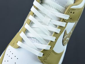 Nike SB Dunk Low Barley Paisley detail view