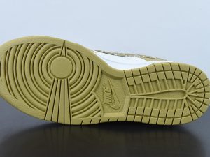 Nike SB Dunk Low Barley Paisley outfit style