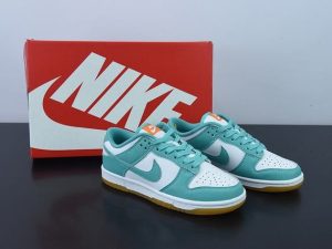 Nike Dunk Low White Turquoise (W) detail view
