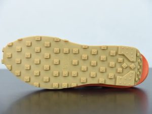 Sacai Waffle Kiss Of Death Net Orange detail view