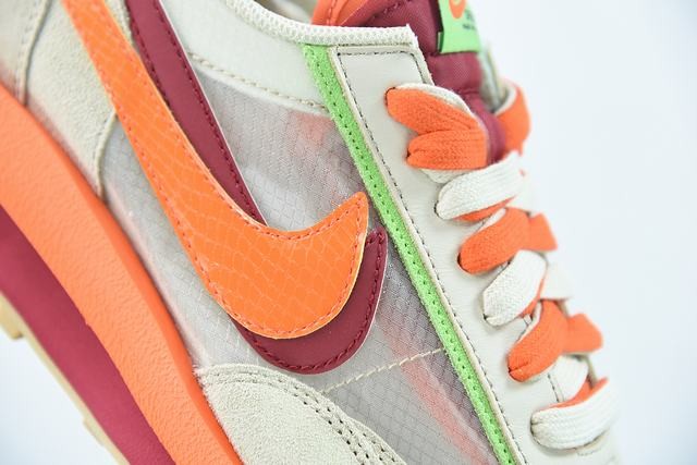 279451632024995_16-1 Sacai Waffle Kiss Of Death Net Orange detail view