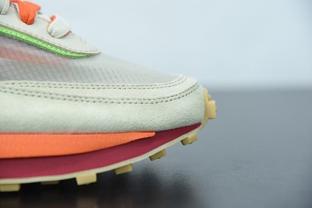 279471632024995_18-1 Sacai Waffle Kiss Of Death Net Orange front view