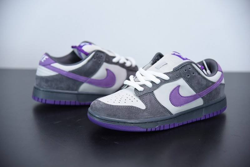 279711604041768_2-1 Nike Dunk SB Low Purple Pigeon close-up detail