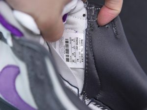 Nike Dunk SB Low Purple Pigeon side view