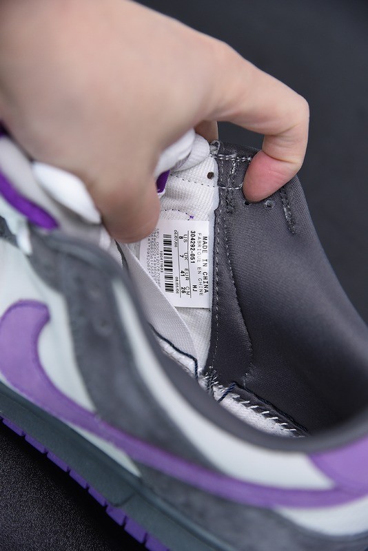279831604041768_14-1 Nike Dunk SB Low Purple Pigeon side view