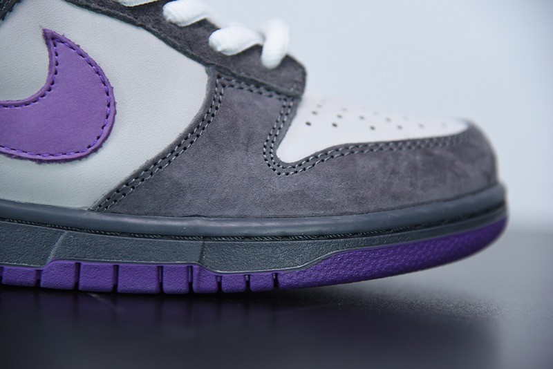 279961604041768_23-1 Nike Dunk SB Low Purple Pigeon front view
