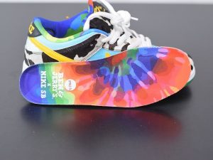 Nike SB Dunk Low Ben Jerrys Chunky Dunky side view