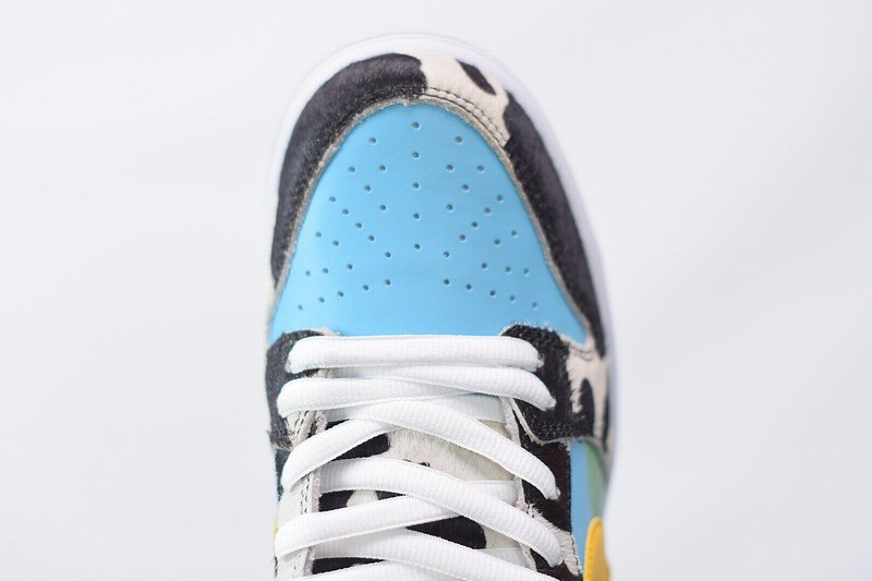 315571598086266_12-1 Nike SB Dunk Low Ben Jerrys Chunky Dunky detail view