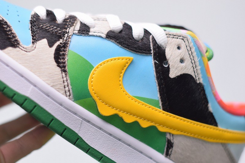 315781598086266_18-1 Nike SB Dunk Low Ben Jerrys Chunky Dunky detail view