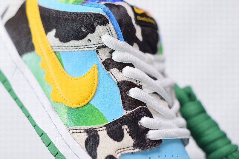 316171598086266_25-1 Nike SB Dunk Low Ben Jerrys Chunky Dunky detail view