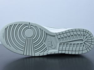 Nike Dunk SB Low Photon Dust outfit style