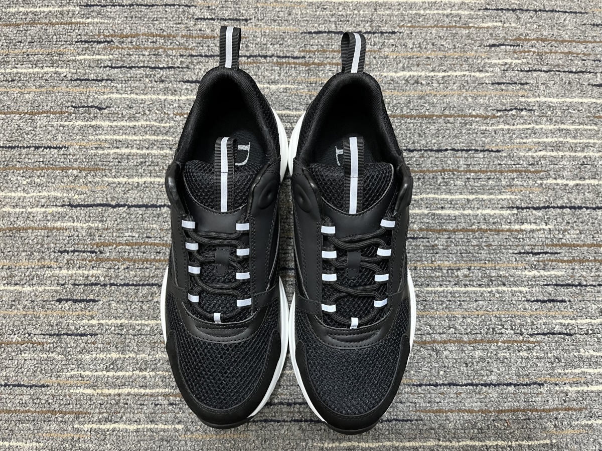 45de2c22 Christian Dior B22 Black White detail view