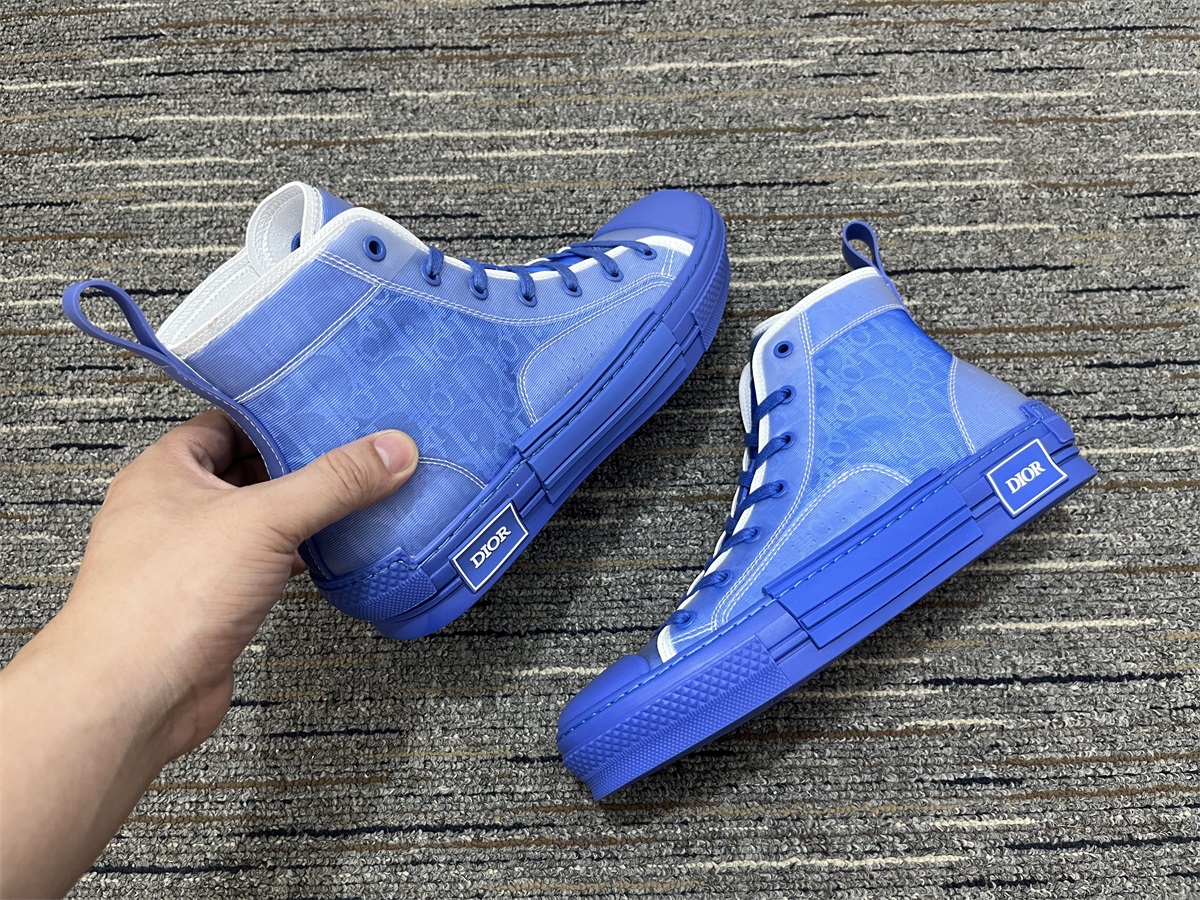 d0576c6c Christian Dior High B23 Oblique Blue outfit style
