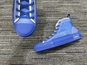 Christian Dior High B23 Oblique Blue close-up detail