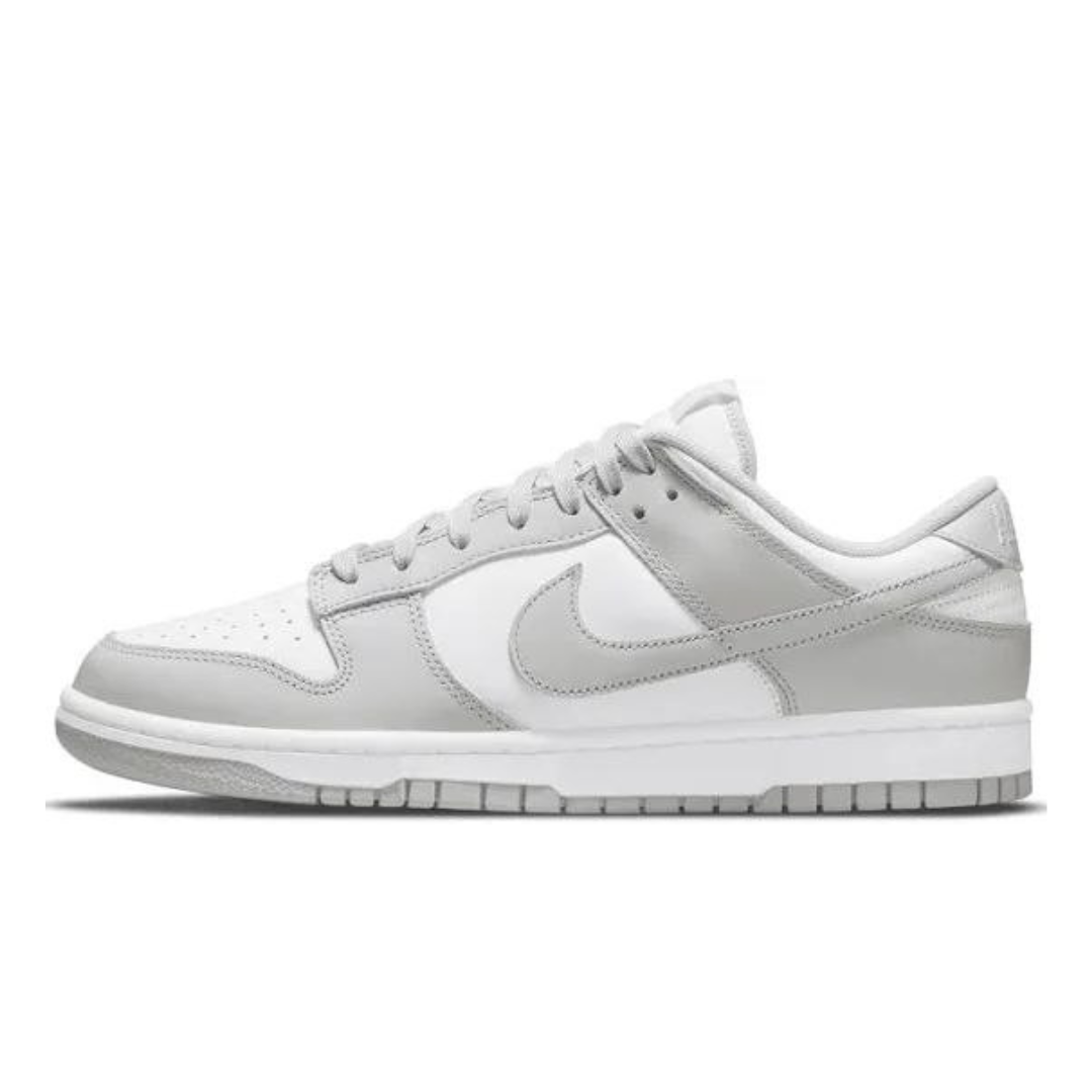4_20240705_153944_0003 Nike Dunk SB Low Photon Dust side view