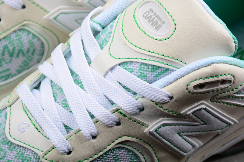 bf18c65d New Balance 2002R Turtledove Island Green close-up detail