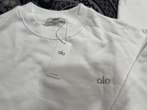 Alo Set White outfit style