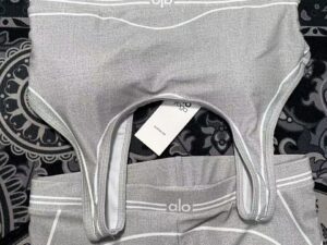 Alo Set Grey side view
