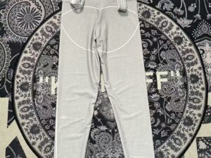 Alo Set Grey detail view