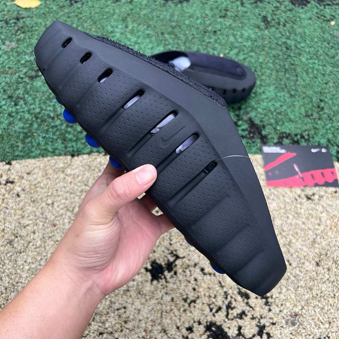 image_6 Nike Mind 001 SlideFragment Black detail view